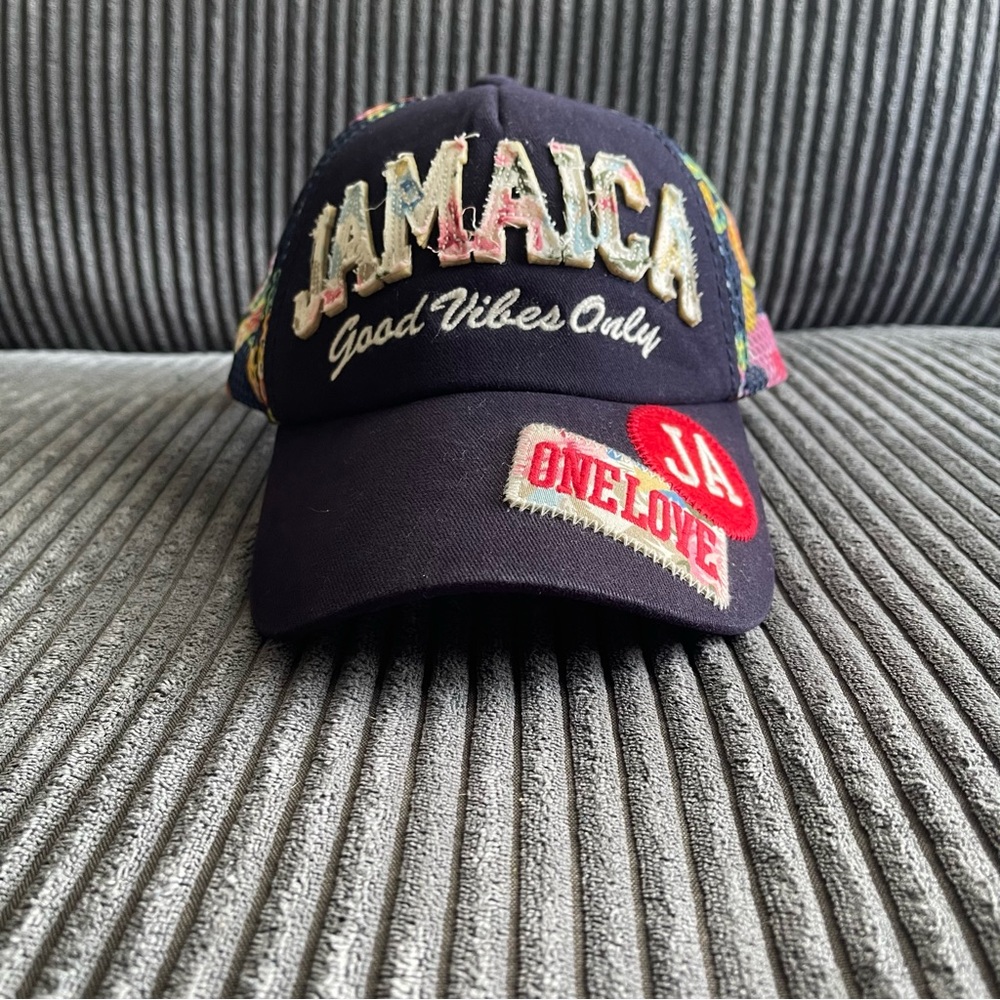 Surf Classic Jamaica snapback hat one size beach travel ball cap floral tropical